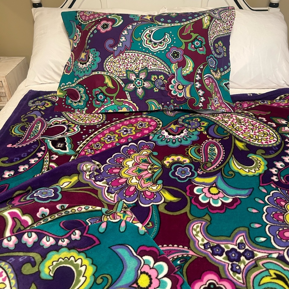 Vera Bradley Large Multicolor Paisley Throw Blanket and Pillow Sham